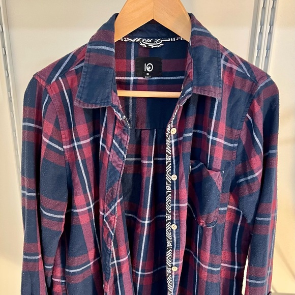 10 Tree Plaid Button Down - Picture 1 of 3